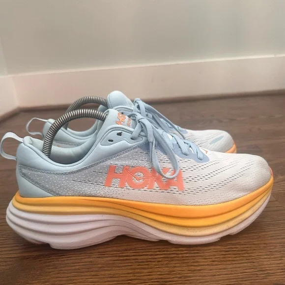 HOKA Bondi 8 Max Cushioned Road Runner Size 9.5 Wide - Picture 4 of 8